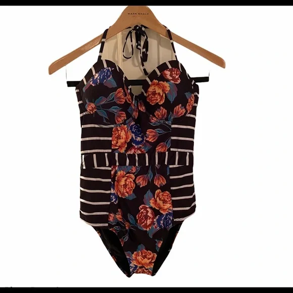 ModCloth Swimsuit  DO NOT PURCHASE ON HOLD FOR @elizabethczarne - Picture 2 of 12